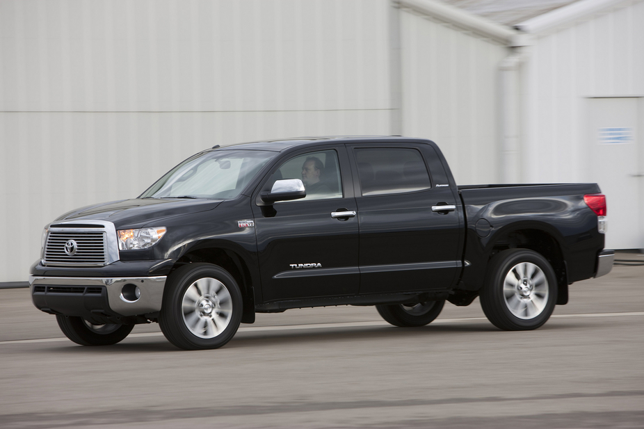 Toyota Tundra Tundra-Grade 5.7L