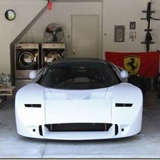 Concept Ford GT90 in garage