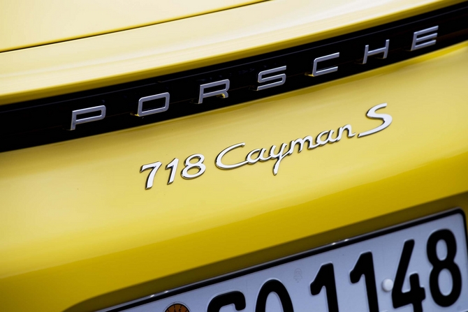 Porsche 718 Cayman S PDK