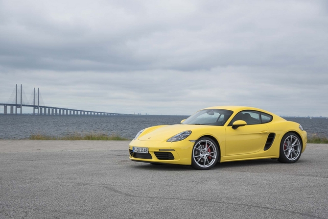 Porsche 718 Cayman S PDK