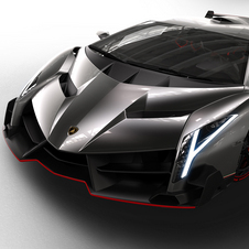 Lamborghini tenciona produzir cerca de 10 Veneno Roadsters