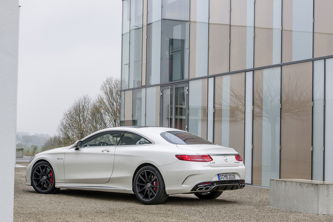 Mercedes-Benz S63 AMG Coupé