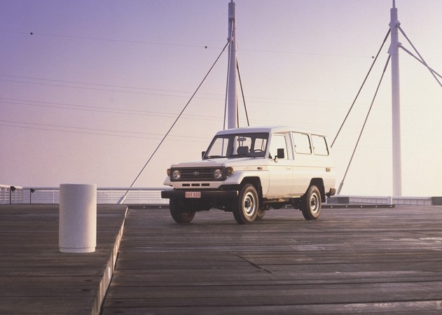 Toyota Landcruiser 70