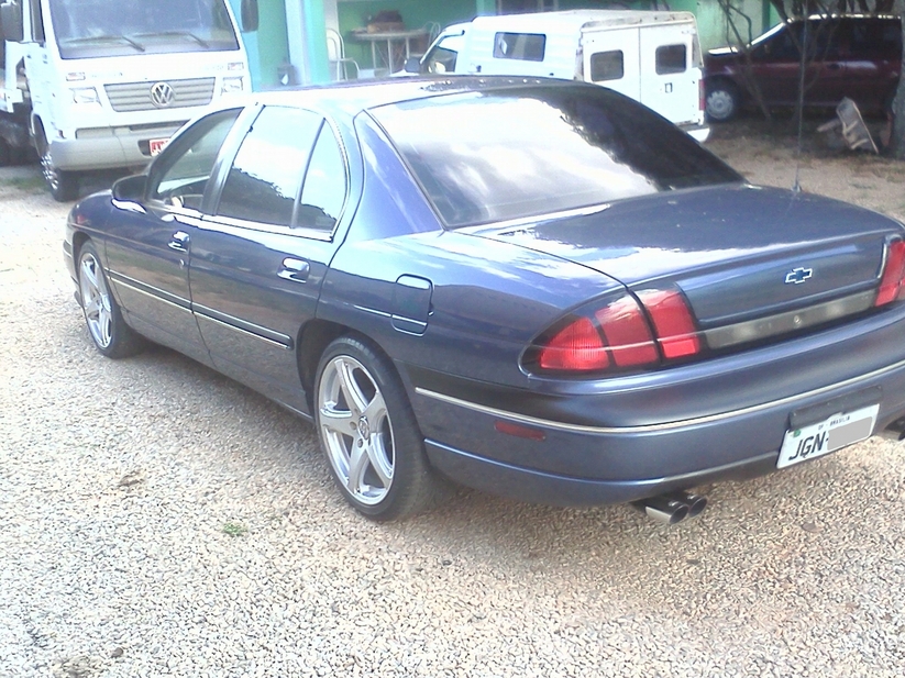 Chevrolet Lumina Sedan