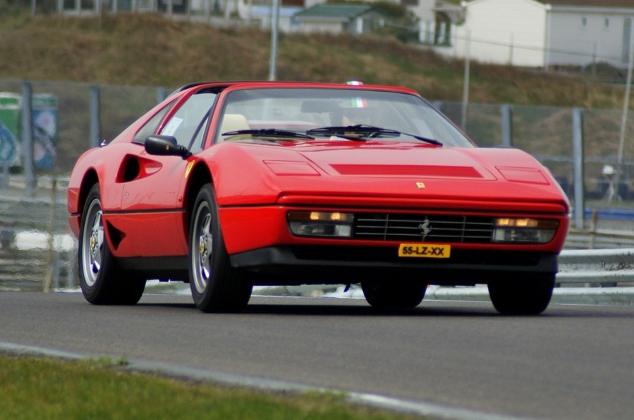 Ferrari 208 GTS Turbo