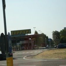 New Ferrari Enzo / F70 spotted in Maranello