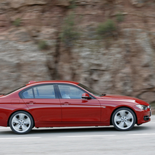 BMW 318d AT