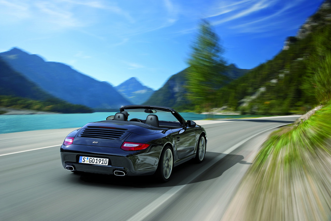 Porsche 911 Black Edition Cabrio PDK