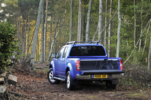 Nissan Navara 2.5 dCi 190hp 4x4 Double Cab LE Hi-Tech 