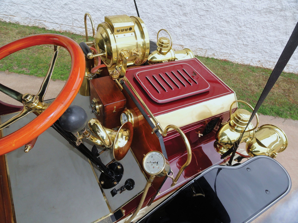 REO Two-Cylinder Five-Passenger Detachable Tonneau