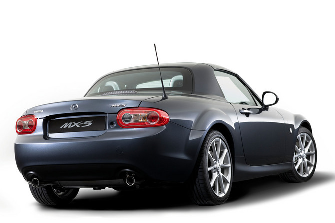 Mazda MX-5 Grand Touring Power Retractable Hardtop