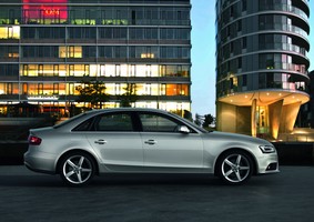 Audi A4 2.0 TDI S line