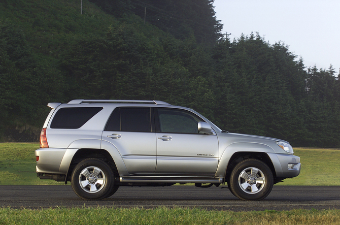 Toyota 4 Runner Limited 4X2 V8