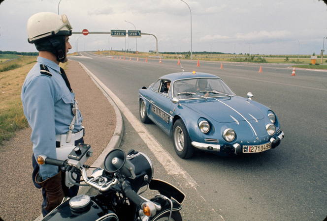 Alpine A110