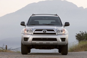 Toyota 4 Runner SR5 4X2 V6