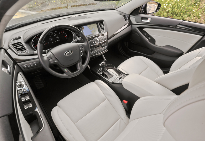 Kia Cadenza Premium