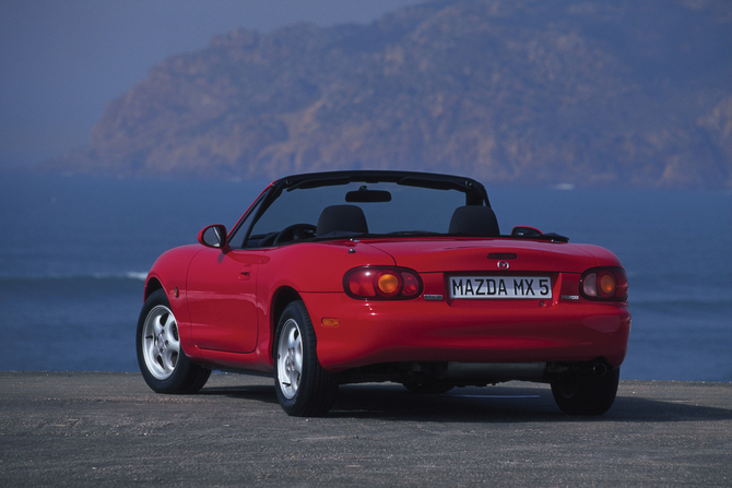 Mazda MX-5 Gen.2