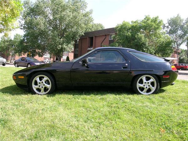 Porsche 928 GT