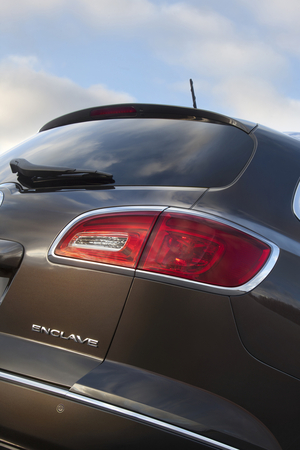 Buick Gives 2013 Enclave LED Lighting and Better Interior