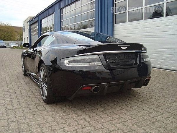 Aston Martin DBS Coupé