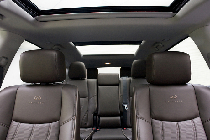 Infiniti Offers Drivers a Smaller, 7-Passenger SUV for 2012 - the JX