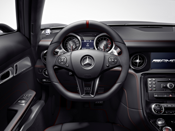 O volante do SLS AMG GT