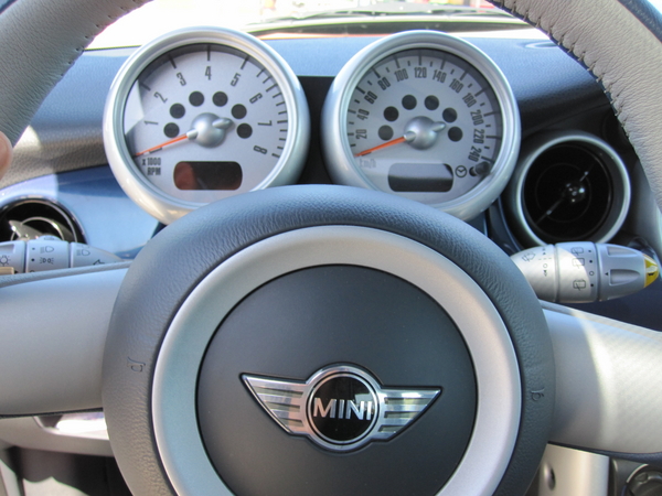 MINI (BMW) Cooper