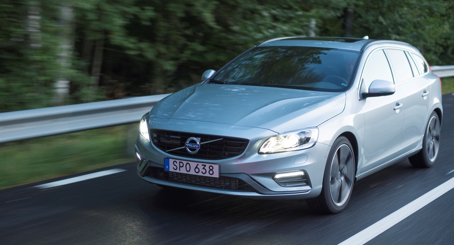 Volvo V60 D4 R-Design Momentum Geartronic