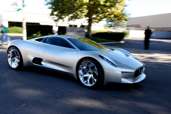 Jaguar Considering Limited Number of C-X75 Turbine Cars