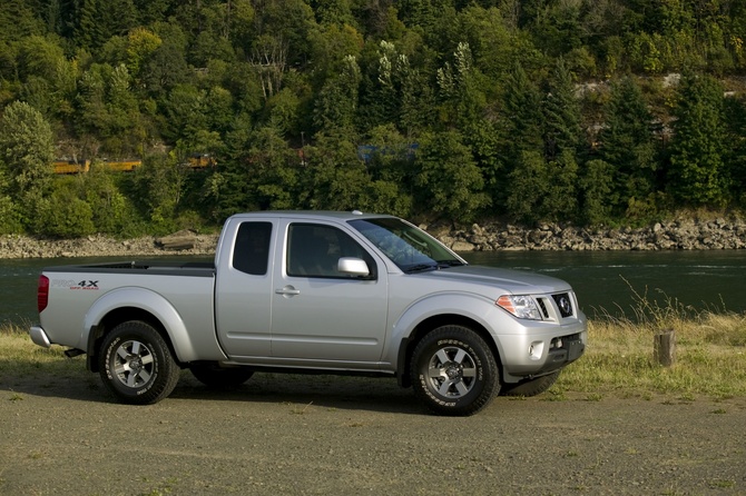 Nissan Frontier Crew Cab SL 4X4 LWB