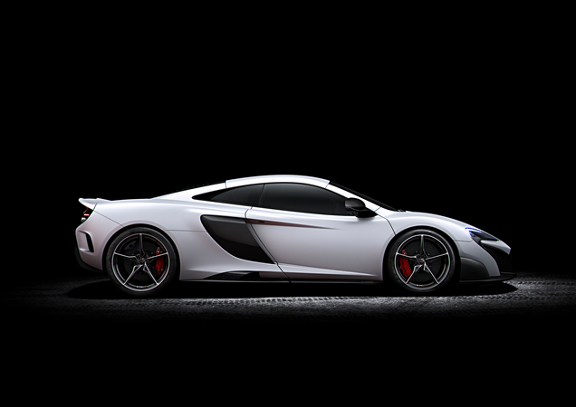 Under the bonnet, the 675LT will be powered by a 3.8-liter V8 twin-turbo engine wth 675hp