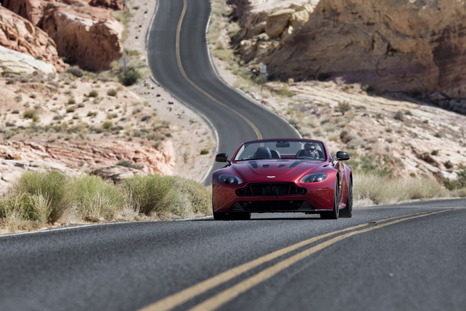 Aston Martin V12 Vantage S Roadster