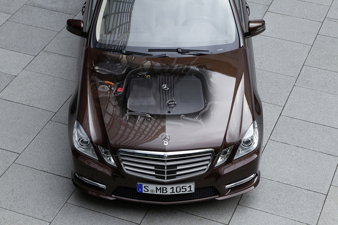 Mercedes-Benz Creates Range of Hybrid E-Classes