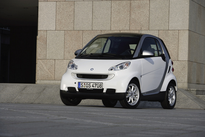 smart fortwo coupé mhd pure 61cv