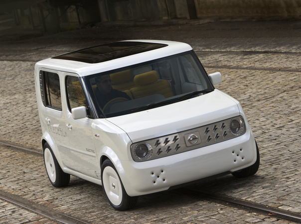 Nissan Denki Cube