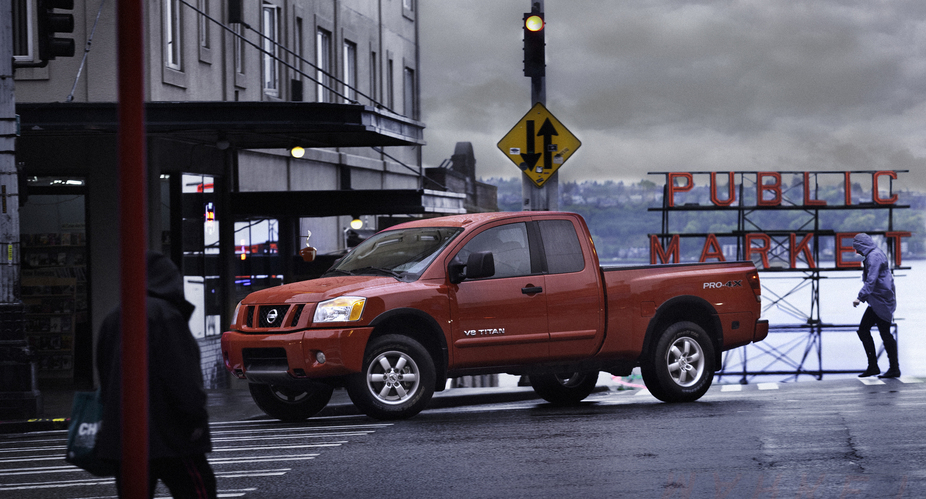 Nissan Titan Crew Cab SL 4X2 SWB