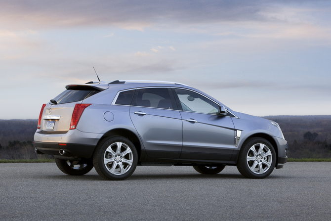 Cadillac SRX AWD Performance Collection