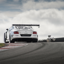 Carro foi desenvolvido em conjunto pela M-Sport e pela Bentley Motorsport