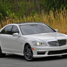 Mercedes-Benz S65 AMG Sedan