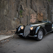 Alfa Romeo 8C 2900B Lungo Spider by Touring