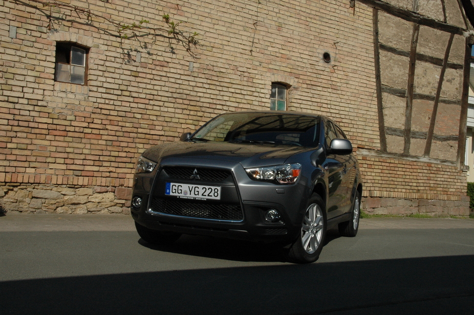 Mitsubishi ASX 2WD 1.8 Di-D ASG Instyle