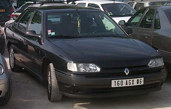 Renault Safrane 2.2 Vi