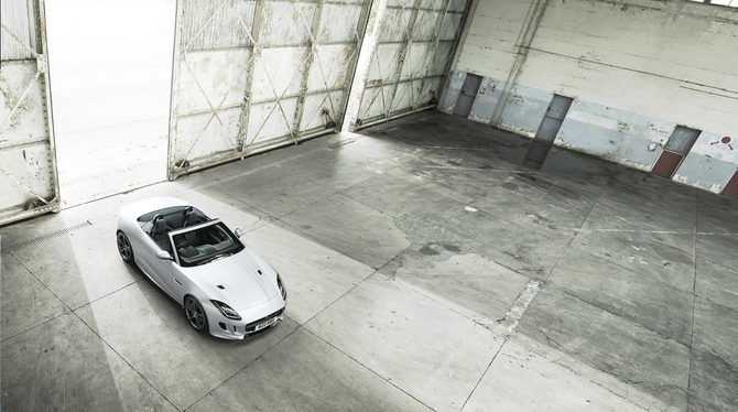 Jaguar F-Type British Design Edition