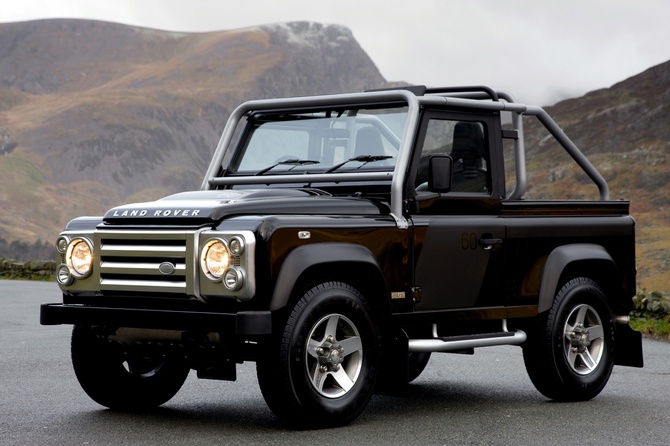 Land Rover 130 Defender Crew Cab S