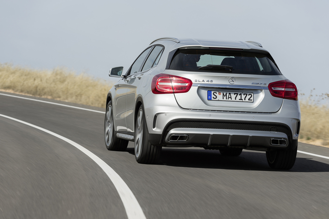 Mercedes-Benz GLA 45 AMG 4MATIC 7G-DCT