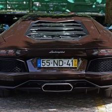 Lamborghini Aventador LP 700-4