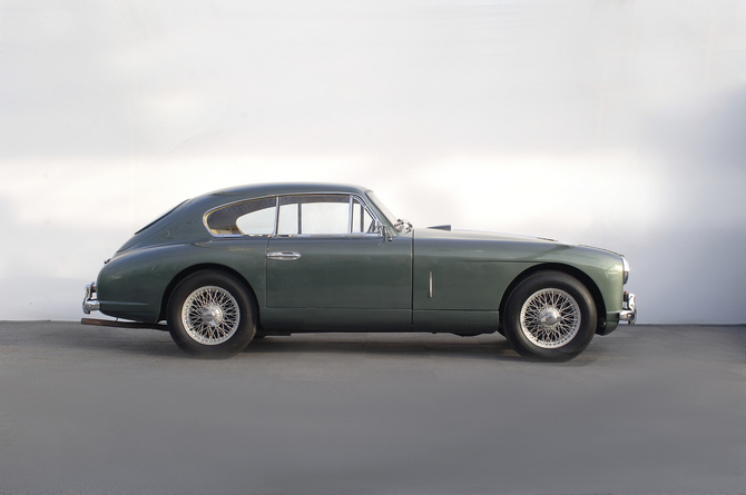 Aston Martin DB 2/4