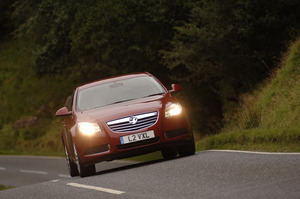 Vauxhall Insignia Hatchback 1.8 VVT Exclusiv Nav