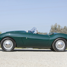 Arnolt  Arnolt-Bristol DeLuxe