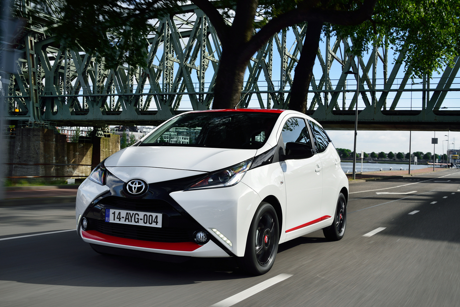 Toyota Aygo X-Play Plus